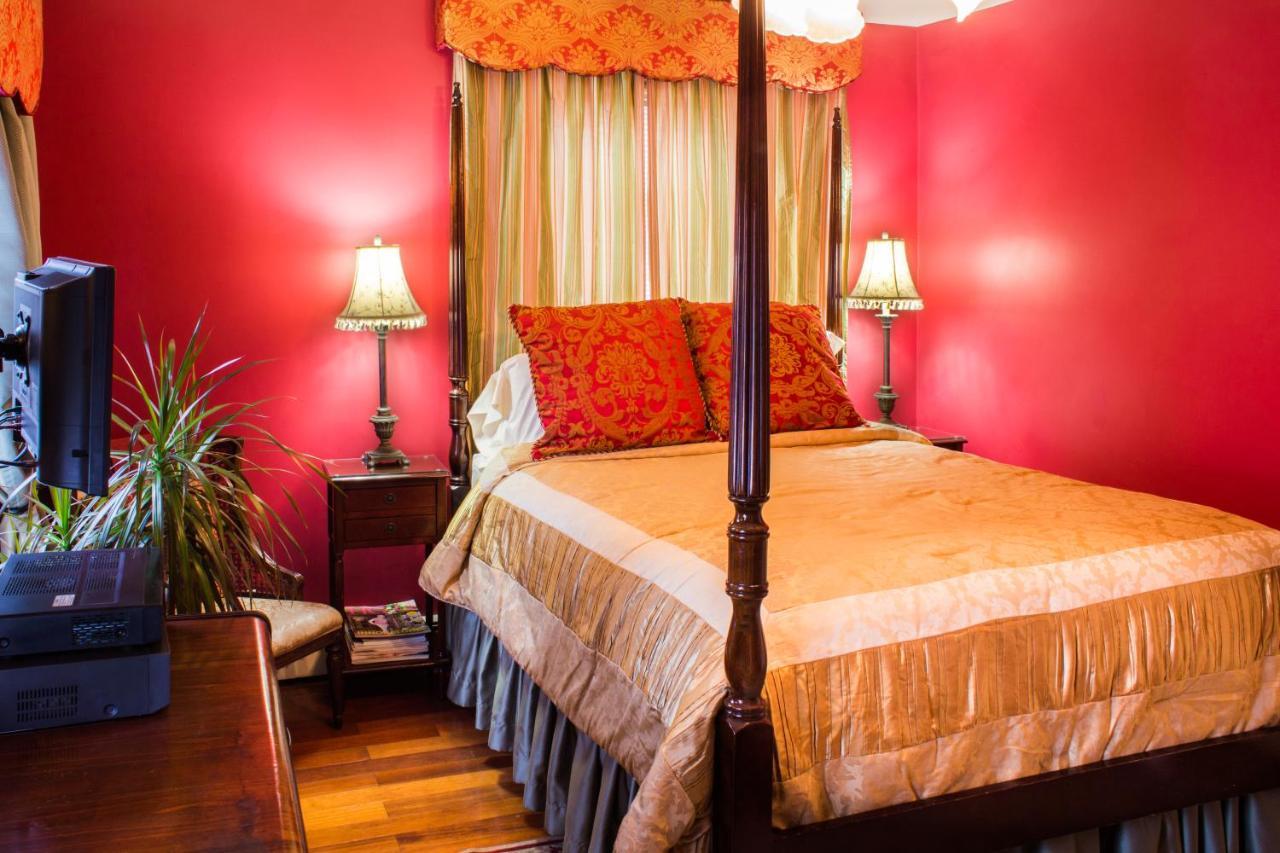 East Marion Arbor View House Bed And Breakfast المظهر الخارجي الصورة